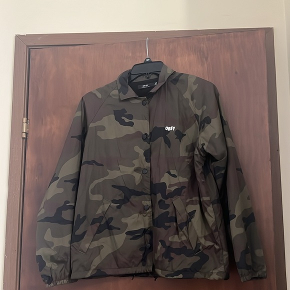 Obey Camo Windbreaker Jacket - Picture 2 of 4